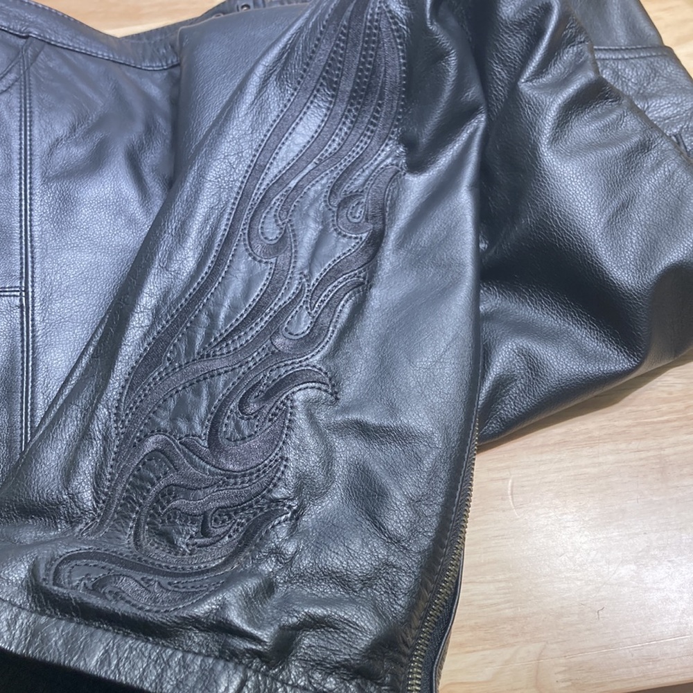 Harley Davidson Chaps - Picture 5 of 9